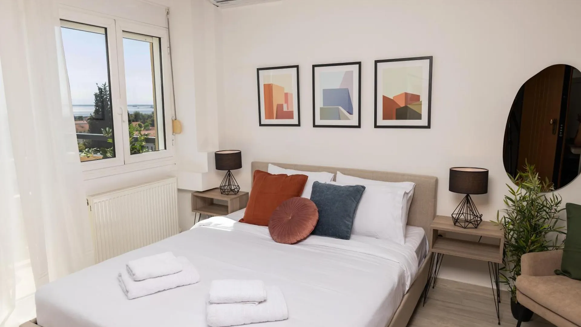 Urban Colors Apartments By Binobi! Thessaloniki Greece